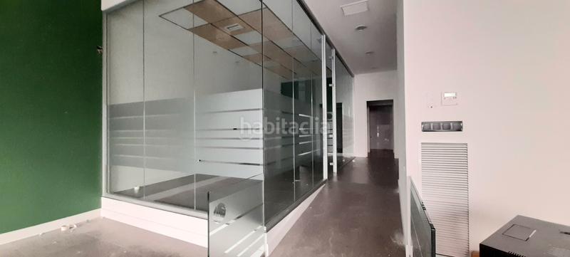 Foto 8e1700f1-675f-4b54-bcb2-22c2774d5b58. Alquiler local comercial en calle gran vía de colón 29 aquiler local en gran via en Granada