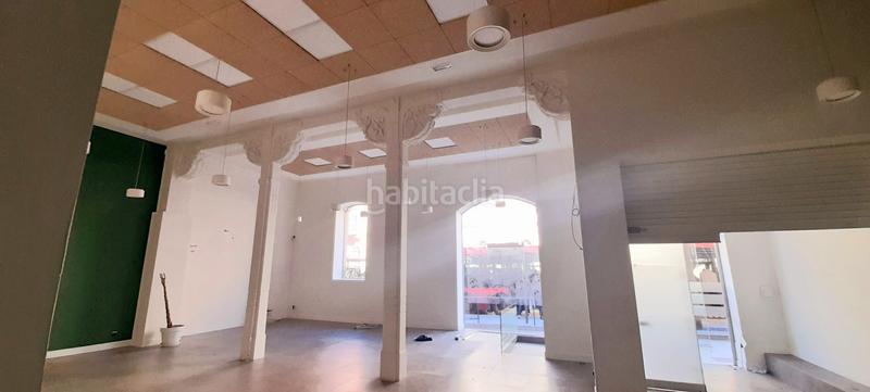 Foto ae040082-35a6-4882-bcc1-bd38072e2444. Alquiler local comercial en calle gran vía de colón 29 aquiler local en gran via en Granada