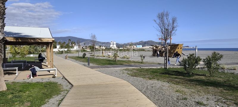 Foto 98f38209-9e66-4ceb-bf83-58e467c3371d. Pis a playa poniente 86a a Playa de Granada Motril