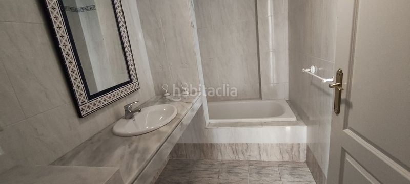 Foto d3aa3b34-5772-4ae6-9aa1-e889ef57c62d. Pis a playa poniente 86a a Playa de Granada Motril