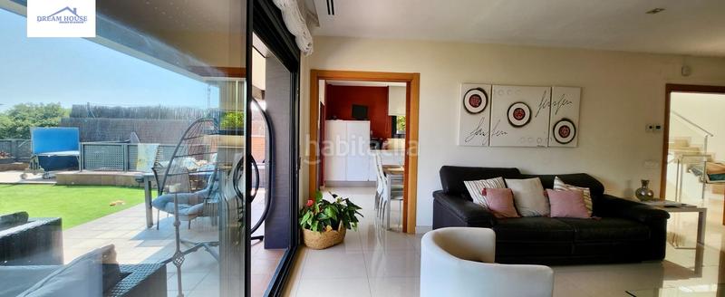 Foto ac9895d3-2624-4202-b4d5-8b976fc5a4c4. Chalet avec parking dans Teià