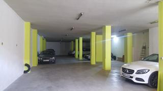Local Comercial a Úbeda. Local-garaje en basto de 240m en buen estado por 85.000€.