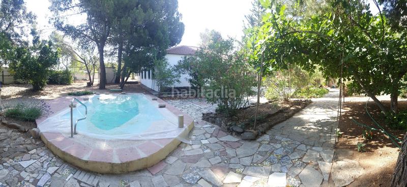 Foto 314b35ca-755a-4298-992b-10efdbf05b2c. Chalet  a un paso y úbeda, parcela muy cuadrada y con muchas posibilidades. en Torreperogil