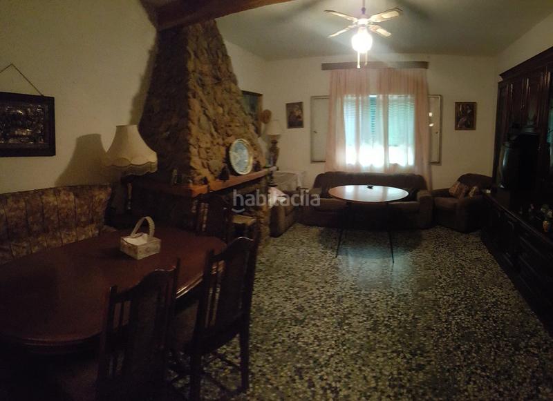 Foto 5a8b2138-5701-458e-aa6b-3fba394dc2dd. Chalet  a un paso y úbeda, parcela muy cuadrada y con muchas posibilidades. en Torreperogil