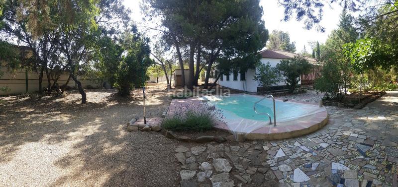 Foto 6795832c-4a2e-4f73-8c90-1484e49f8333. Chalet  a un paso y úbeda, parcela muy cuadrada y con muchas posibilidades. en Torreperogil