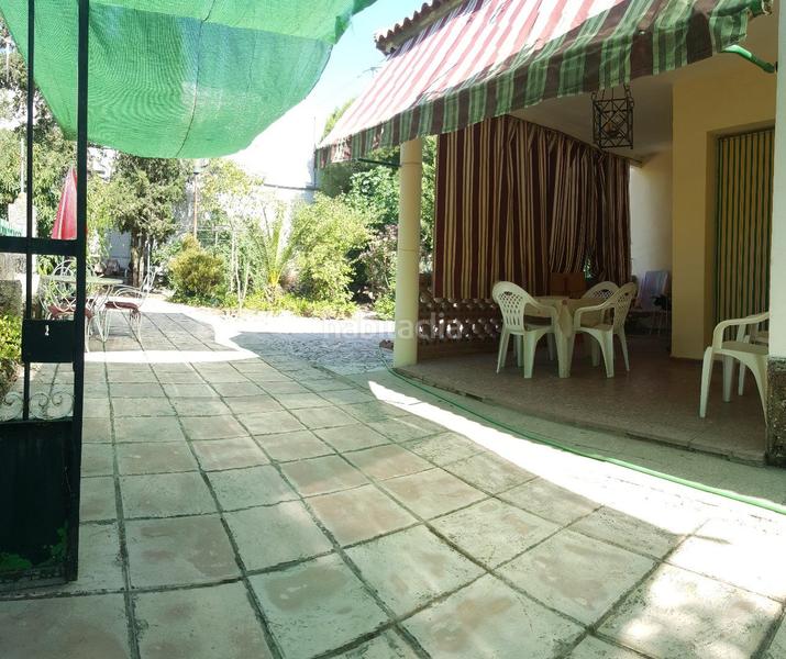 Foto f556a867-54eb-4df4-bf0b-ab52ef83ddb9. Chalet  a un paso y úbeda, parcela muy cuadrada y con muchas posibilidades. en Torreperogil