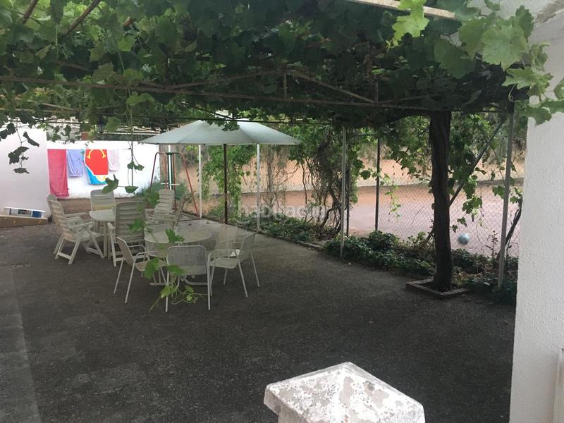 Foto d4d87641-aadc-4293-9fc0-dbc905dea71e. Chalet magnifico chalet en la yedra de 2200m2 y 495m2 construidos a pie de carretera. en Baeza