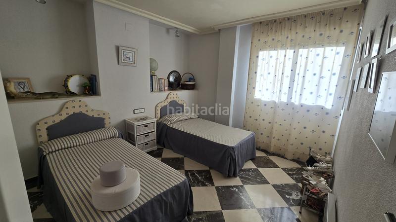 Foto e87e4acd-1bf6-45ad-8548-f77d9506ee7b. Chalet magnifico chalet en la yedra de 2200m2 y 495m2 construidos a pie de carretera. en Baeza