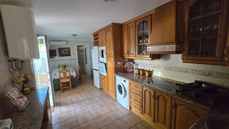 Foto 016a0c69-baab-4aa2-9677-ab78884392c6. Casa  totalmente reformada con patio, piscina, salón campero y garaje. en Úbeda