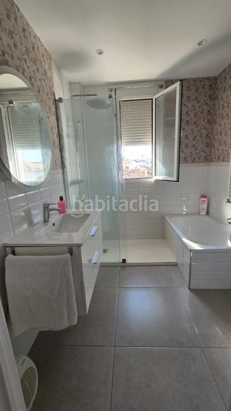 Foto 30ba4d60-0e06-4267-93d2-4d2cfa429fa7. Casa  totalmente reformada con patio, piscina, salón campero y garaje. en Úbeda