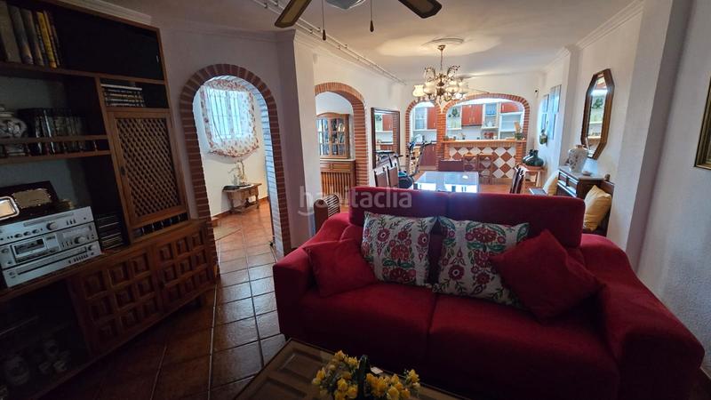 Foto efe60586-4901-4f13-ab98-a10aad3336f5. Casa  totalmente reformada con patio, piscina, salón campero y garaje. en Úbeda