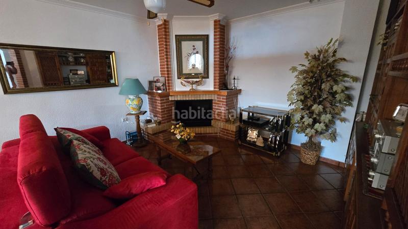 Foto ff7d2719-8027-4873-a508-a6fd245eb15f. Casa  totalmente reformada con patio, piscina, salón campero y garaje. en Úbeda