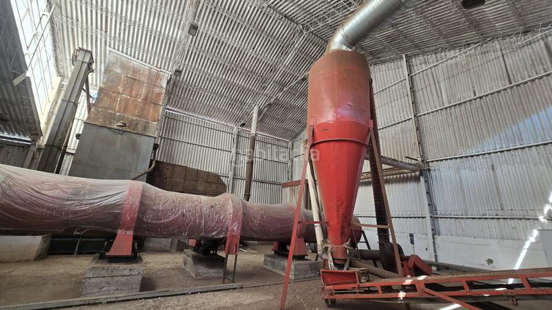 Foto 2c3f4deb-fb91-4794-b77c-5c40e4b57bb6. Fabrikhalle in Cazorla