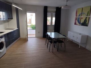 Rent Apartment  Plaza gallego díaz 2. Piso de 2 dormitorios recién reformado muy luminoso.