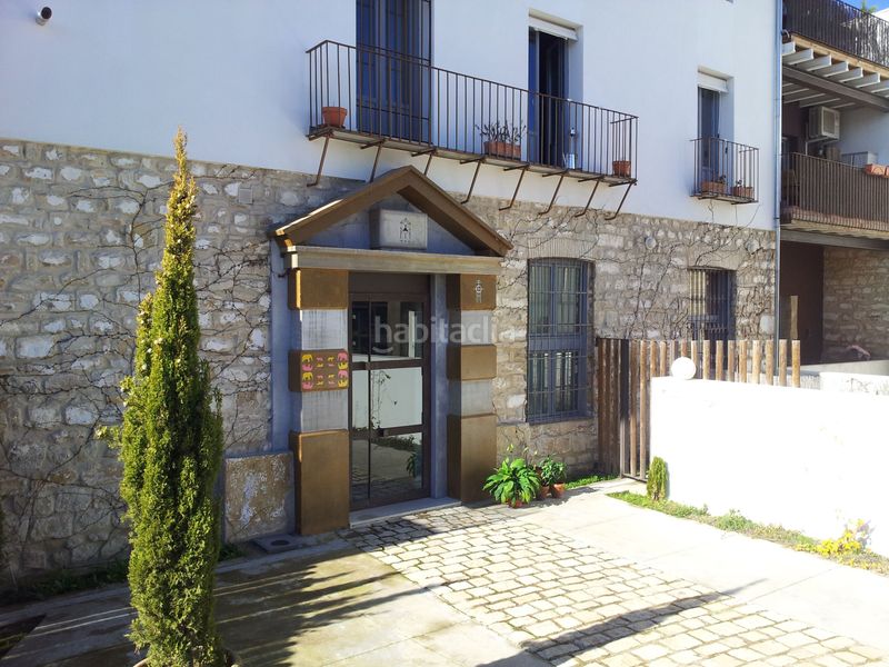 Foto d4573247-31b7-428f-9b48-fc8edc365978. Rent duplex with heating parking pool in Úbeda