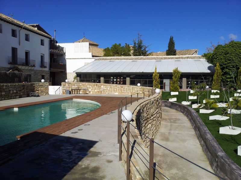 Foto e8ee3f85-a155-4be7-8372-31be7e972e92. Rent duplex with heating parking pool in Úbeda