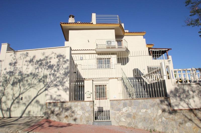 Foto 9348e3cc-a082-4d35-82f9-42698581c049. Chalet avec parking piscine dans Montealto - Monterrey Benalmádena