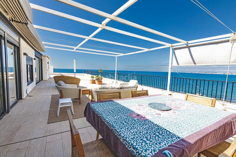 Foto fa60a67b-3e0d-4b83-a57e-cf53585ca320. Attico in paseo bellavista 3 in Torremuelle Benalmádena