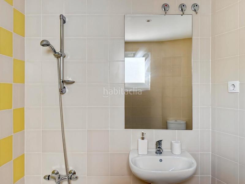 Foto 4150d8df-6178-4e99-af0d-45a4698e3195. Studio dans calle relenguillo 3 dans Centro Benalmádena