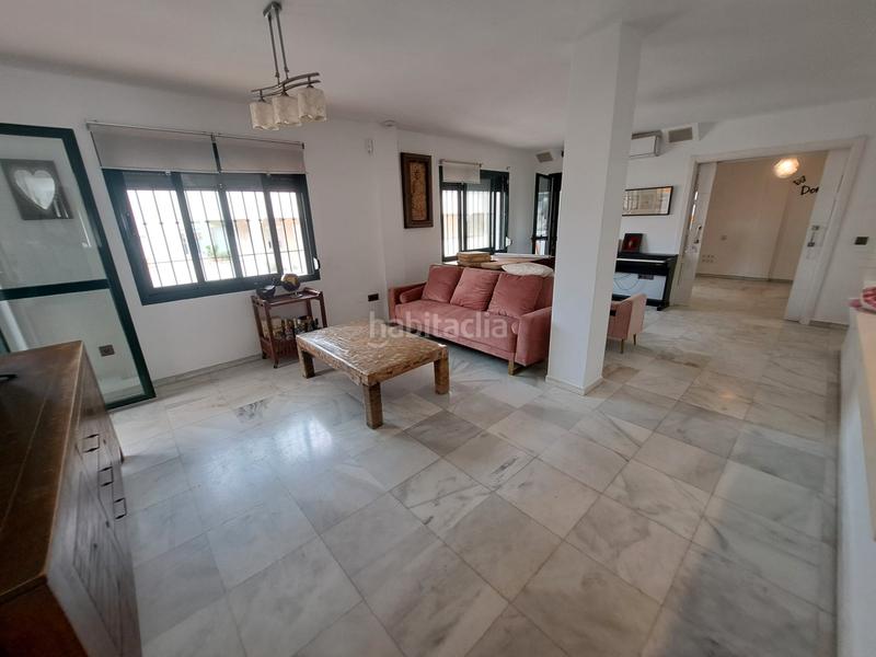 Foto 1a471a55-3b80-4046-81a0-58235187b927. Miete etagenwohnung mit parking pool in Zona Centro Comercial Torrequebrada Benalmádena