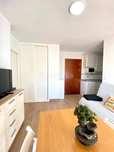 Foto 5f468b61-6496-4c20-b7ec-6e969fd04a72. Location appartement dans calle las naciones 1 dans Benalmádena