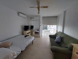 Studio à Avenida gamonal 8b