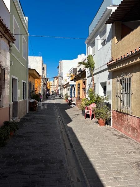 Foto 5fd11c5e-59ac-41c3-9f3f-93586e61d6df. Maison jumelée dans Girón - Las Delicias Málaga