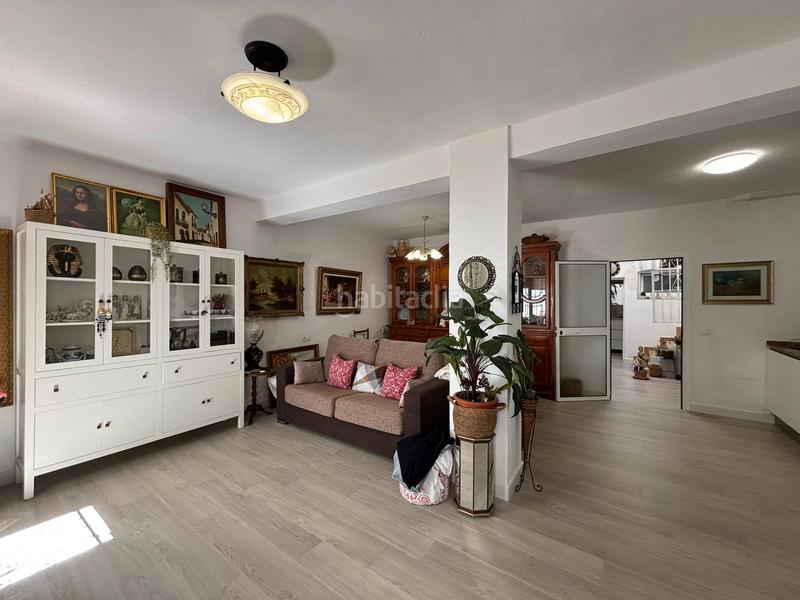 Foto b3a6b1f8-f291-4d4a-8b0e-20b50c15c7a8. Casa adossada a Arroyo de la Miel Benalmádena