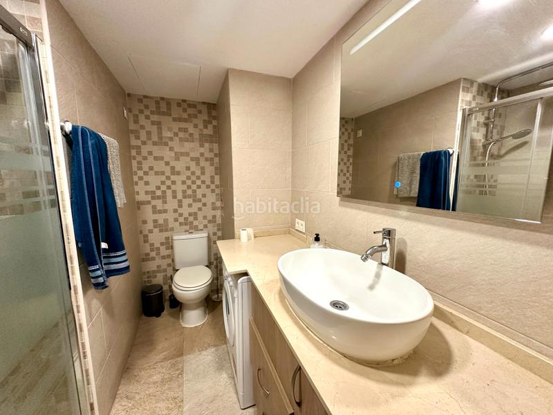 Foto 719c057c-3557-44d9-8419-38e05bb02998. Apartament amb aparcament piscina a El Bajondillo Torremolinos