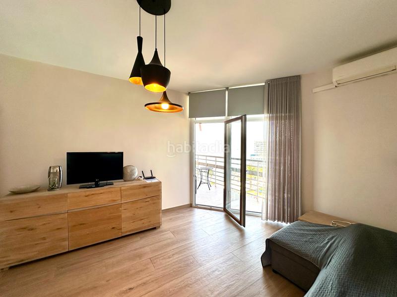 Foto 73aaa792-af80-4f6b-9cfa-914b221bdf01. Apartament amb aparcament piscina a El Bajondillo Torremolinos