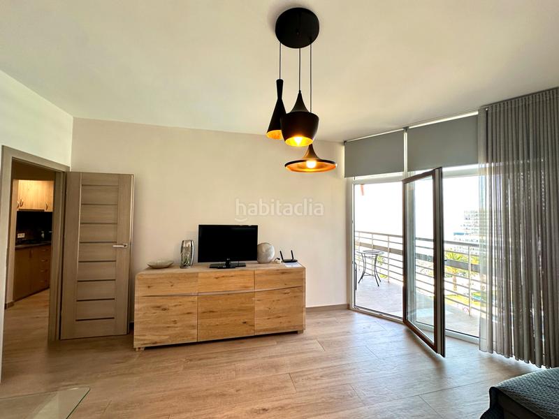 Foto 7faa204a-c75f-45f2-a38f-a55d5c1702c0. Apartament amb aparcament piscina a El Bajondillo Torremolinos