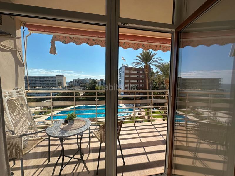 Foto 8ea4624d-378f-4059-af15-d14ce6e1185b. Apartament amb aparcament piscina a El Bajondillo Torremolinos