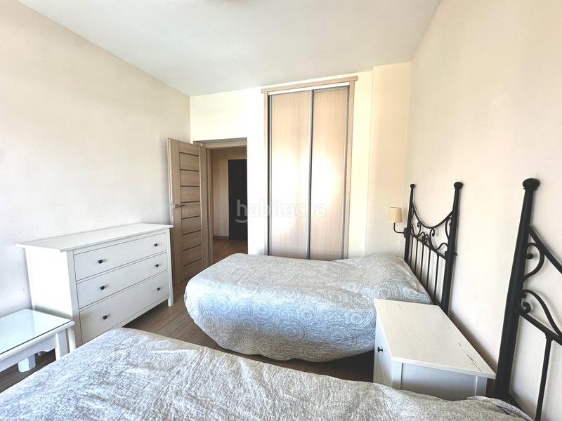 Foto d482b47b-e2ca-4bf2-88a5-aa13f48a74e4. Apartament amb aparcament piscina a El Bajondillo Torremolinos