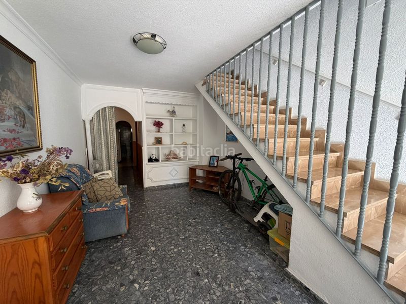 Foto ff7b1f94-7405-4658-982e-f63418dce27c. Casa adossada a La Carihuela - Los Nidos Torremolinos