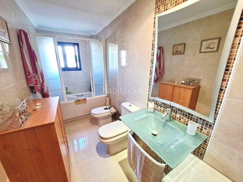 Foto bf303514-d6c8-4b00-9bd1-a6be885ae971. Pis amb aparcament piscina a Playamar - Benyamina Torremolinos