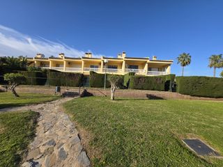 Casa adossada a Calle Ronda del Golf Este