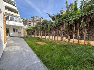 Location Rez-de-chaussée  Calle salvador rueda