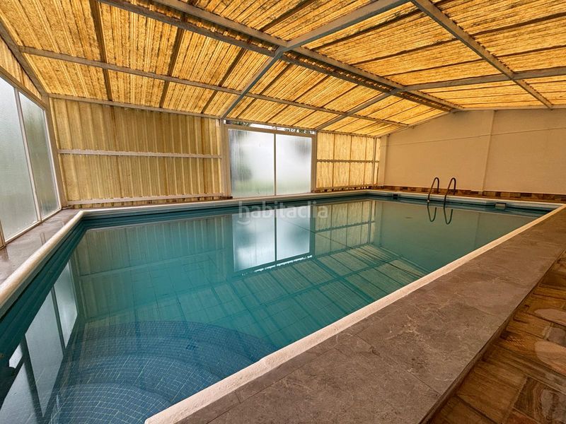 Foto 1092bb57-c577-4a0d-bd1d-85cd863e1822. Xalet amb aparcament piscina a Puerto Marina Benalmádena