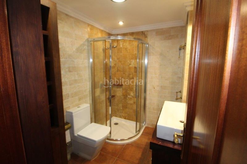 Foto 45bedbf5-3065-4549-9119-1f76146c6da2. Pis amb aparcament piscina a Zona Centro Comercial Torrequebrada Benalmádena