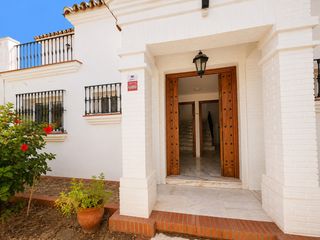 Chalet in Calle iregua 5
