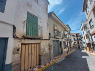 Casa adossada  Calle condesa de humanes