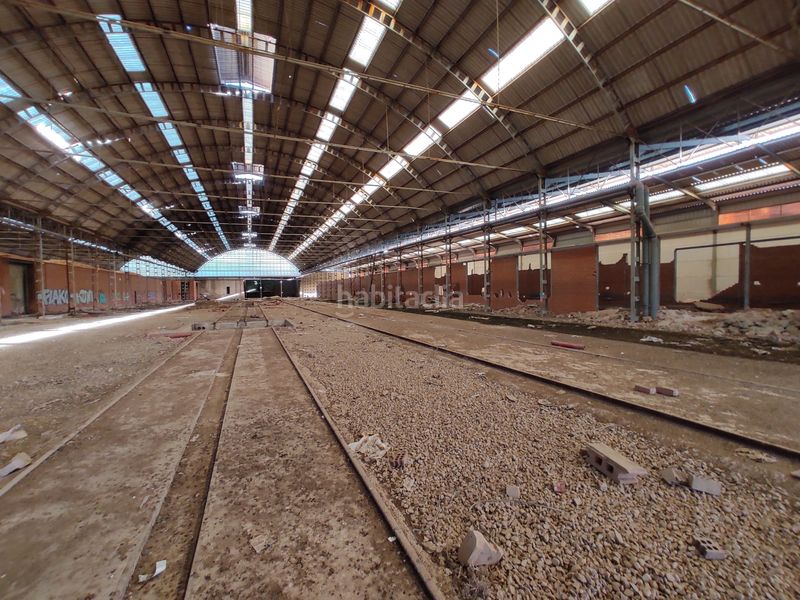 Foto b3b63dd9-8a4f-4b5c-aa9d-9ae5944f3554. Nau industrial a Bailén
