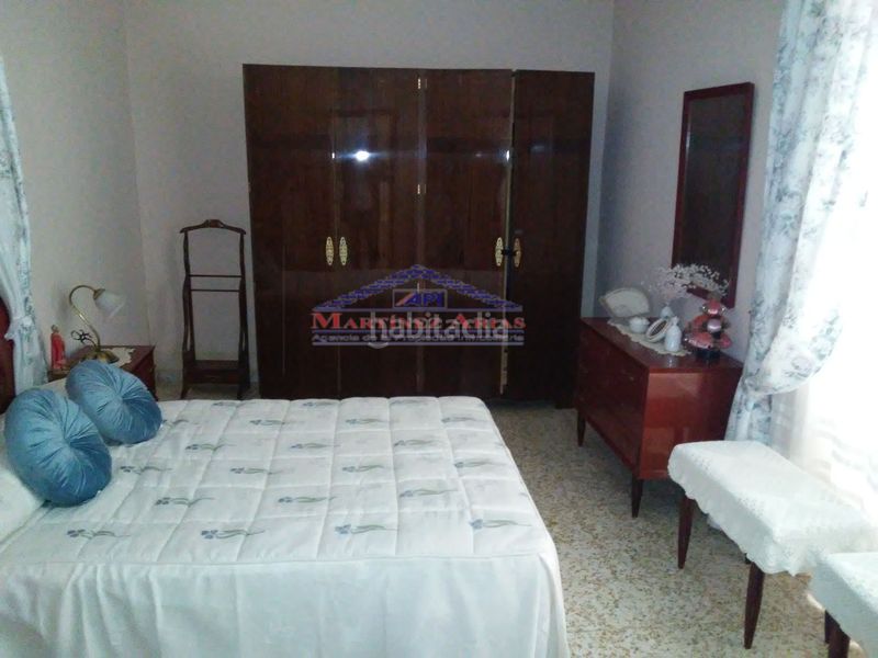 Foto ac037894-2bd2-4bf2-94cd-73e973909f39. Casa adosada en San Ildefonso - Catedral Jaén