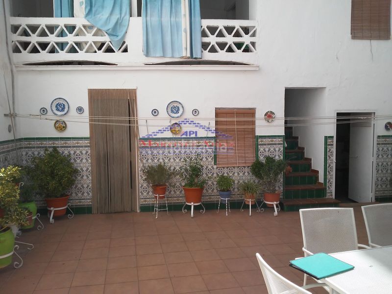 Foto 158ee162-d789-48d5-8a02-fd46bbbd61a8. Casa adossada a San Ildefonso - Catedral Jaén