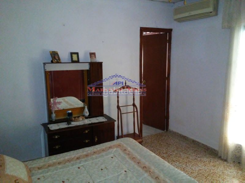 Foto 880f57fb-8d37-4aad-be30-9a9b62b9cec9. Casa adossada a San Ildefonso - Catedral Jaén