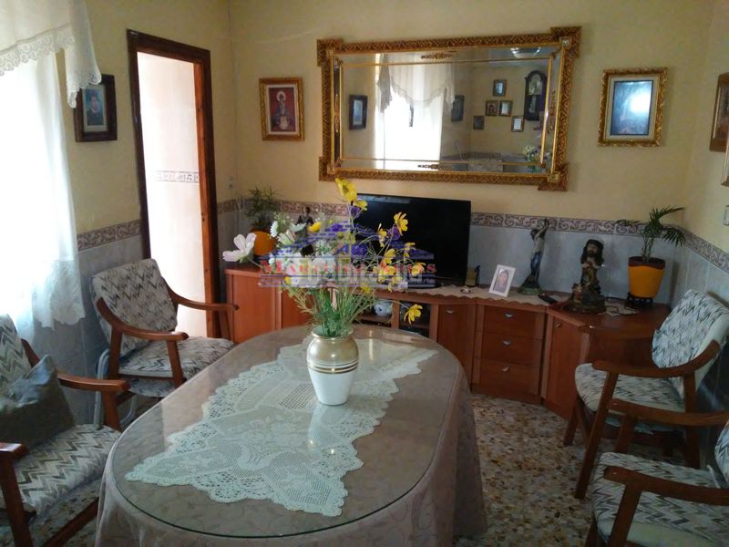 Foto 8e2d5cf9-fccd-4c10-b148-1e73c96c075a. Casa adossada a San Ildefonso - Catedral Jaén