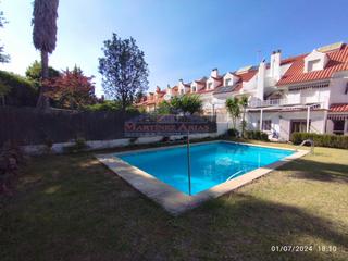 Casa adossada a Valdeastillas - Fuentezuelas