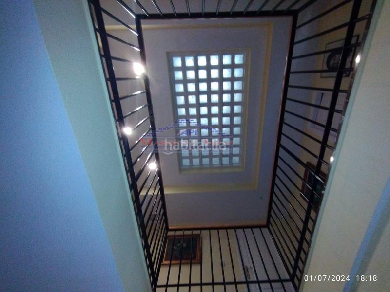 Foto 5a0d6043-4551-4a00-b040-af5e4f1d5612. Casa adossada amb xemeneia calefacció aparcament piscina a Jaén