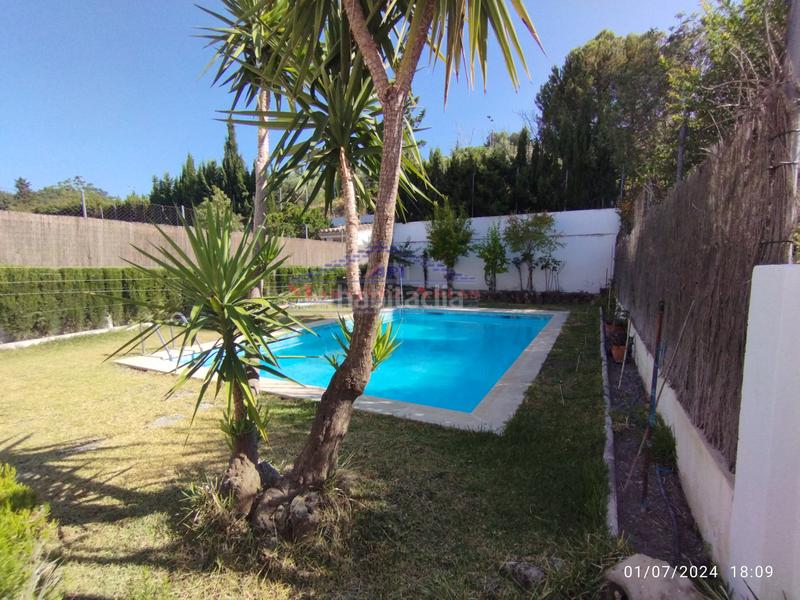 Foto a173463d-85ab-4d07-91d9-ea41dd8dae4f. Casa adossada amb xemeneia calefacció aparcament piscina a Jaén