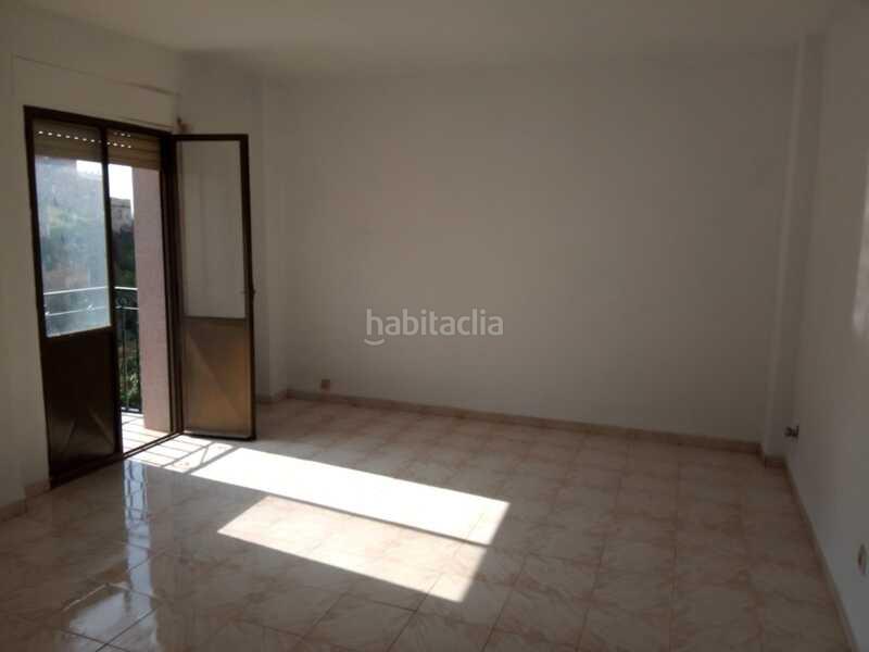 Foto f548550a-6a96-4c7e-9be6-c2500a63e04c. Appartamento in calle campiña 24 in Alcaudete
